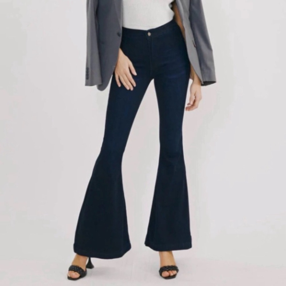 KanCan Jainey High Rise Flare Jean Sz 30